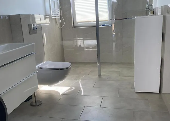 Haus Noah Mit Sauna Und Whirlpool Apartamento *